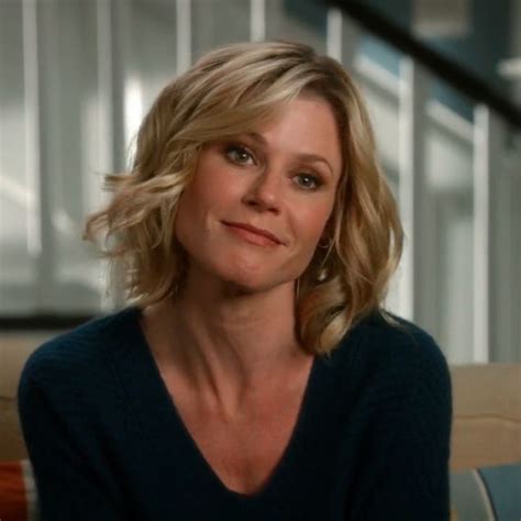 Julie Bowen as Rose | Modern family