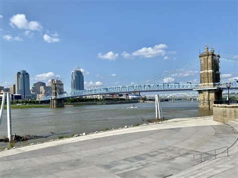 Roebling Bridge From Riverfront Commons Covington Ky Flickr