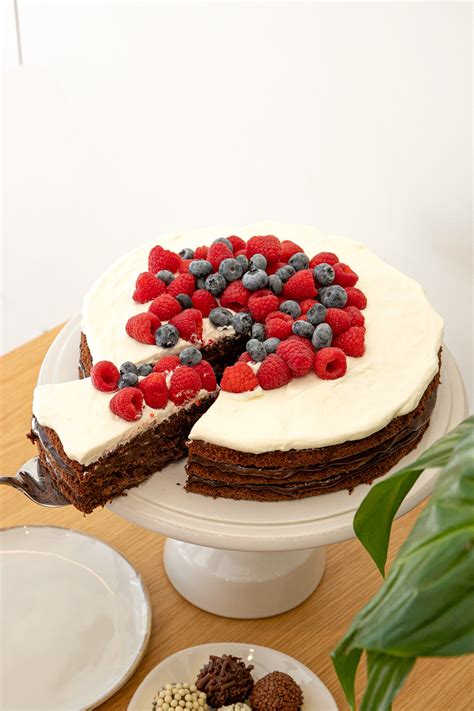 Bolo Naked de Chocolate Escolha as suas opções Graça Araújo