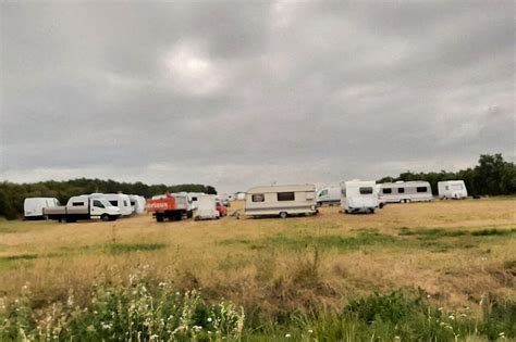 Saint Brevin les Pins installés sur les pistes du club d ULM les