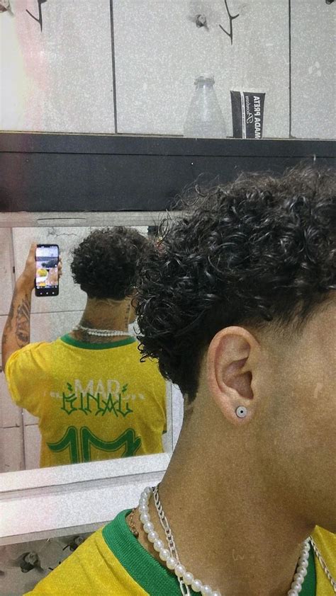 cabelo cacheado Brasil brasileiro estética risquinho corte americano