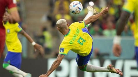 Gol de Richarlison é eleito o mais bonito da Copa do Mundo