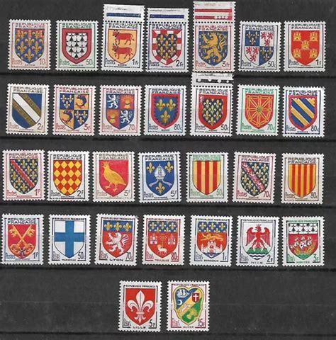 LOT DE 30 armoiries et blasons Timbres France neufs 1951 à 1959 EUR