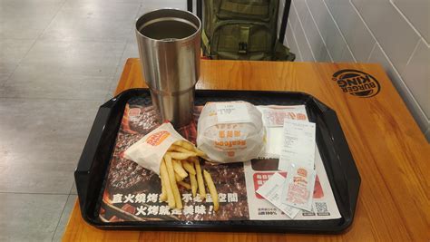 食記 漢堡王秘製叉燒雙層脆雞堡套餐 看板 Fastfood 批踢踢實業坊