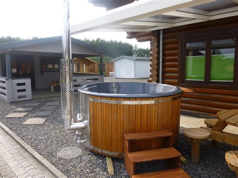 Badezuber Whirlpool Jacuzzi Holz Hot Tub Ø 205cm mit internem Ofen inkl Thermodeckel Filter