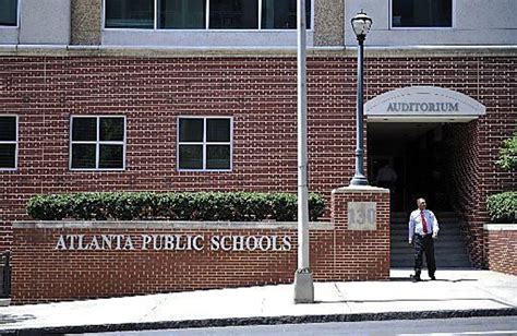 Two Atlanta high schools get new principals