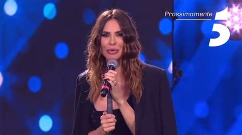 Ilary Blasi Riparte Con Battiti Live Su Canale Per Lei Un Momento