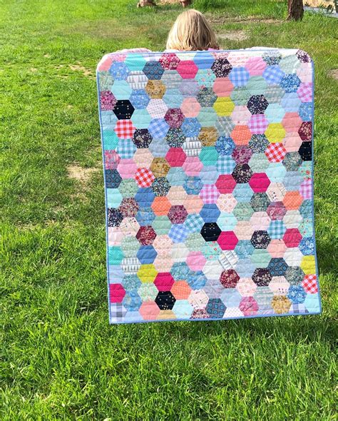 Secret Garden Hexie Quilt Tales Of Cloth