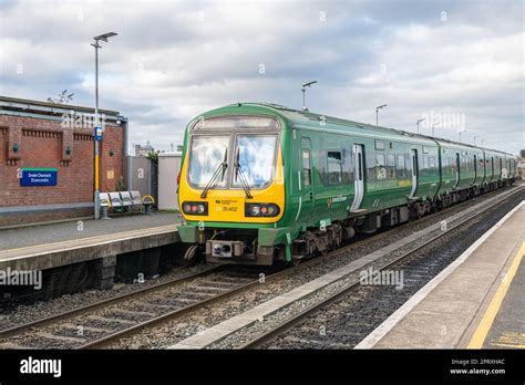 Train at Drumcondra - Droim Chonrach Railway Station, Dublin, Ireland ...