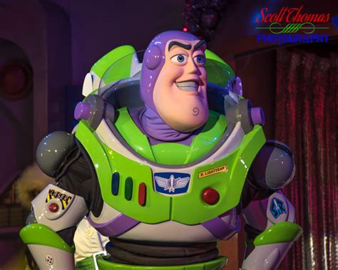 Buzz Disney Gran Venta Off 53