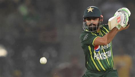 Babar Azams Century Leads Pakistan To Victory In Second New Zealand T20i