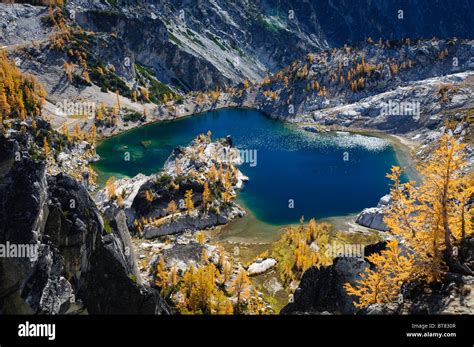 Crystal Lake in The Enchantments, Alpine Lakes Wilderness, Washington Stock Photo - Alamy