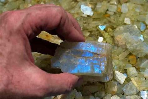 Captivating Beauty Exploring 6 Types Of Iridescent Gemstones Geology