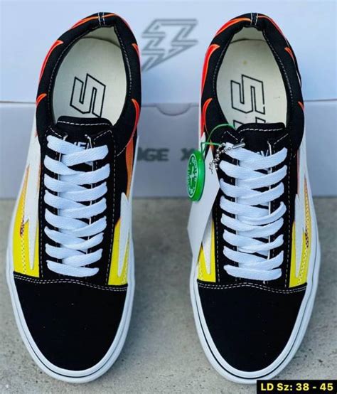 Revenge X Storm Flame Series รองเท้า Vans การันตีของแท้ 100 พร้อมส่ง