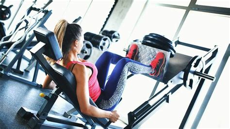 ﻿Top 5 Best Leg Press Machines - In One Fit