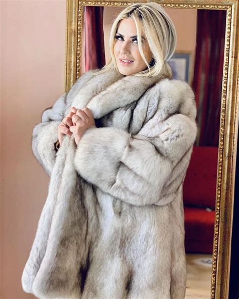 Pin By Steve Scanlon On Pretty Furs I Like In 2022 Fur Coats Women Fur Clothing Fur Fashion