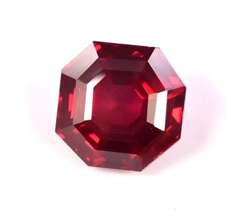 PIERRE PRÉCIEUSE MEUBLE certifiée AAA découpée rubis rouge Asscher 9