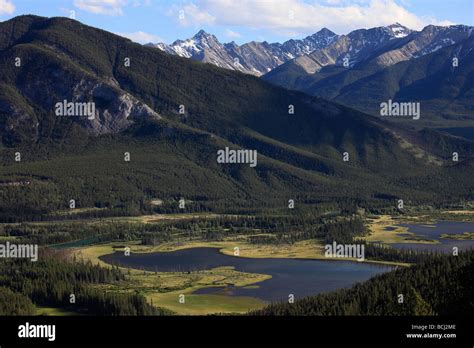 Banff National Park Hi Res Stock Photography And Images Alamy