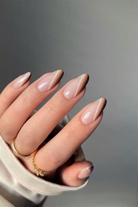 Best Thanksgiving Nails To Try This Fall Acrylic Nails Almond Shape