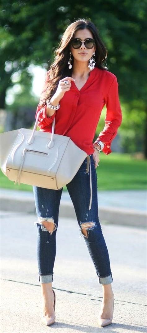 Red Shirt Outfit Ideas Ilustradoranataliaragni