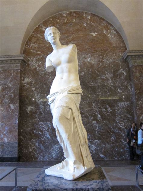 Venus De Milo At Louvre Paris Venus De Milo Statue Aphrodite Of Milos