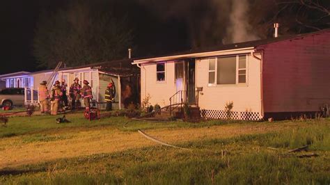 Fire spreads to 2 homes early Tuesday in Granite City | ksdk.com