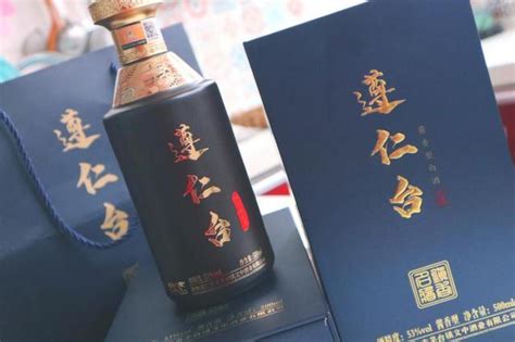 第一次去媳妇家，送岳父白酒，预算600左右这样选，品质好有档次