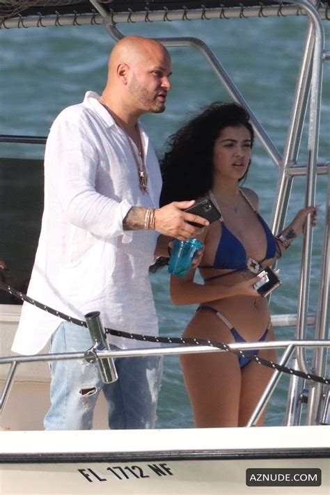 Malu Trevejo Sexy Displays Her Bikini Body In Miami AZNude