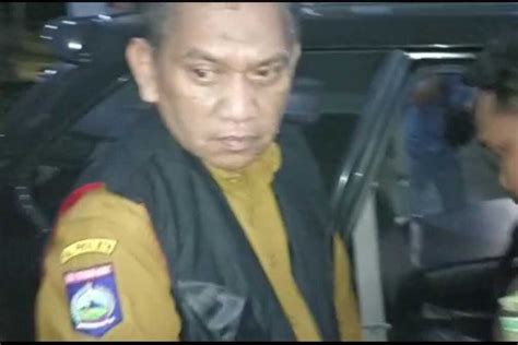 Foto Jadi Tersangka Korupsi Kadis ESDM NTB Diberhentikan Sementara