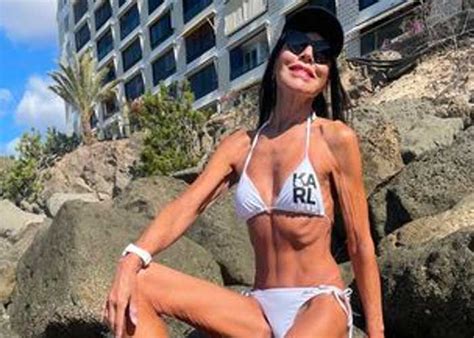 La Mentalidad Es Todo Abuela De 75 Se Niega A Lucir Vieja Y Usa Sexy Bikini TN8 Tv