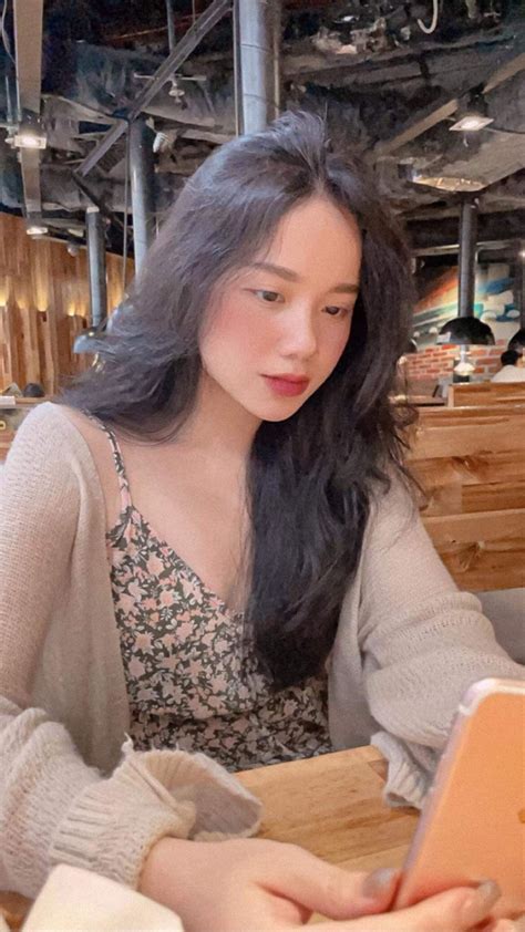 Không thể ngờ Tốc Chiến quy tụ được nhiều streamer và hot girl như thế này thậm chí đã giỏi