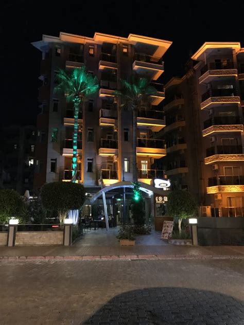 Bei Nacht Monart City Hotel Alanya • Holidaycheck Türkische