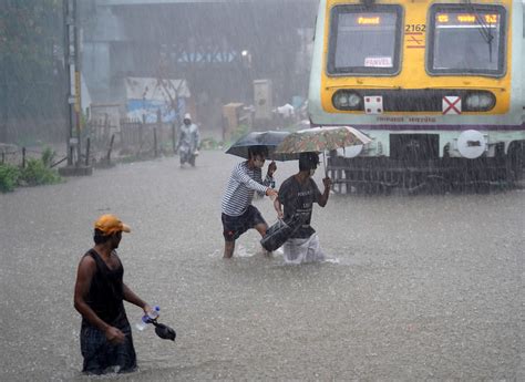 Red Alert In Thane Orange Alert In Mumbai On July 21 In Pics