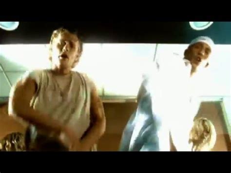 Nik Jay Hot tekst i tłumaczenie piosenki Tekstowo pl