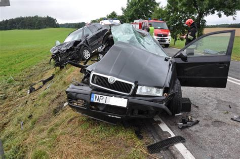 Tragiczny wypadek Nie żyją 2 osoby Radio Olsztyn