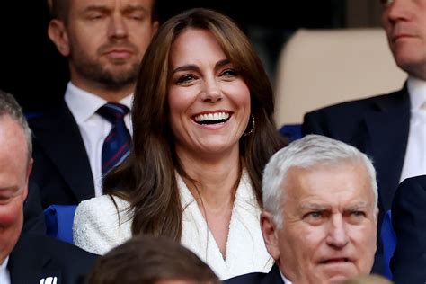 Kate Middleton Cheers On England At Rugby World Cup Quarterfinals In France
