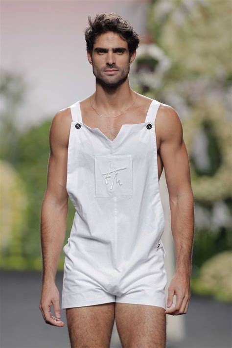 Pin De Clement H En Shorts Outfit Estilo De Ropa Hombre Ropa De