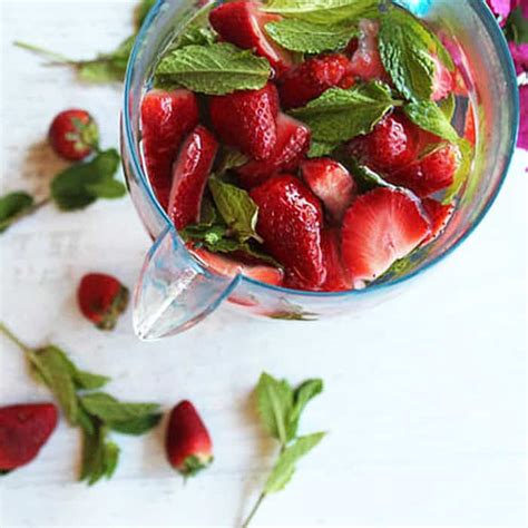 Strawberry Mint Water 2 Cookin Mamas