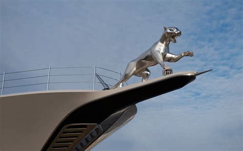 Shahid Khan's $200 million megayacht Kismet is a sight to behold ...