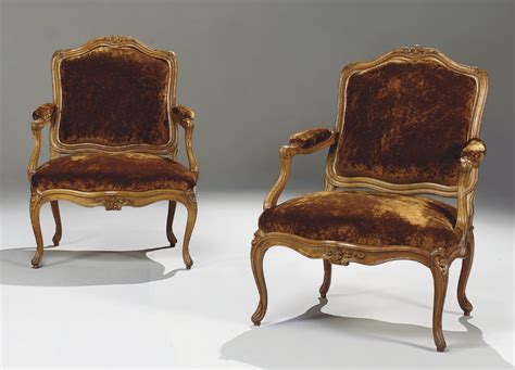 Paire De Fauteuils A La Reine A Chassis D Epoque Louis Xv Estampille De