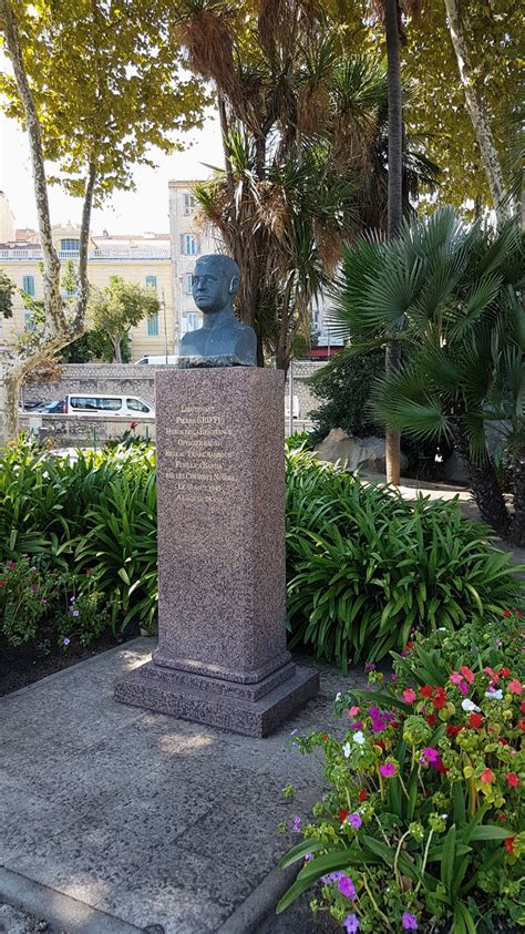 AJACCIO Monument Aux Morts