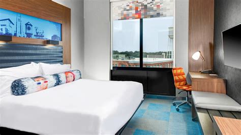 Downtown Durham Hotels | Aloft Durham Downtown