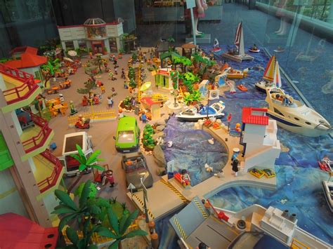 Wanderings and Ramblings : A rainy afternoon at Playmobil Funpark