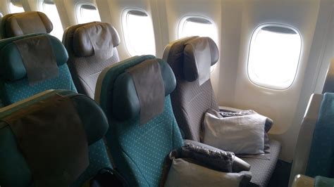 My Singapore Airlines Boeing 777-300ER Economy Class Seats - Travel Tips