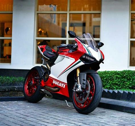 Ducati Panigale 1199 Tricolore Wallpaper | BestMotorcycles.netlify.app