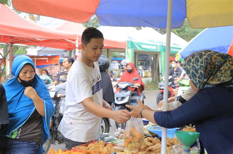 Bazar Ramadan Periuk Bangkitkan Potensi Ekonomi Lokal