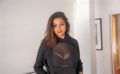 Indian Girl Naked Nude Show Big Boobs And Pussy Hot Xxx Viral Mms Pics Collection Reface 2025