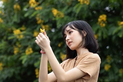 Cinematic Green Lightroom Preset on Behance 