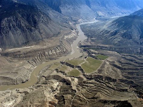 Fraser river,aerial view,fraser plateau,british columbia,canada - free ...