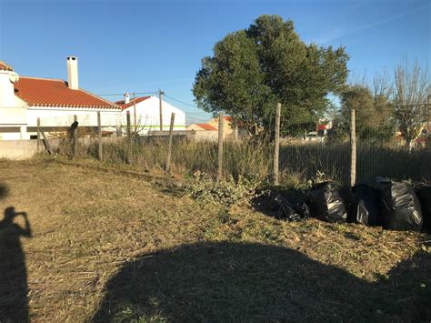 Terreno Desafogado Em Excelente Local Tranquilo De Sta Iria De Az Ia